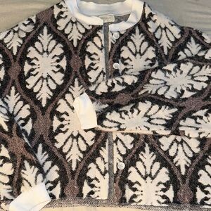 MELLODAY Black and White Patterned Cardigan with red glitter